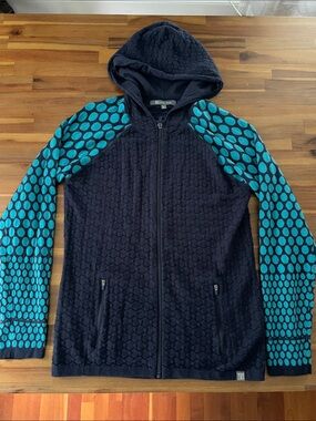 Title Nine Navy Hoodie with Teal Dot Sleeves